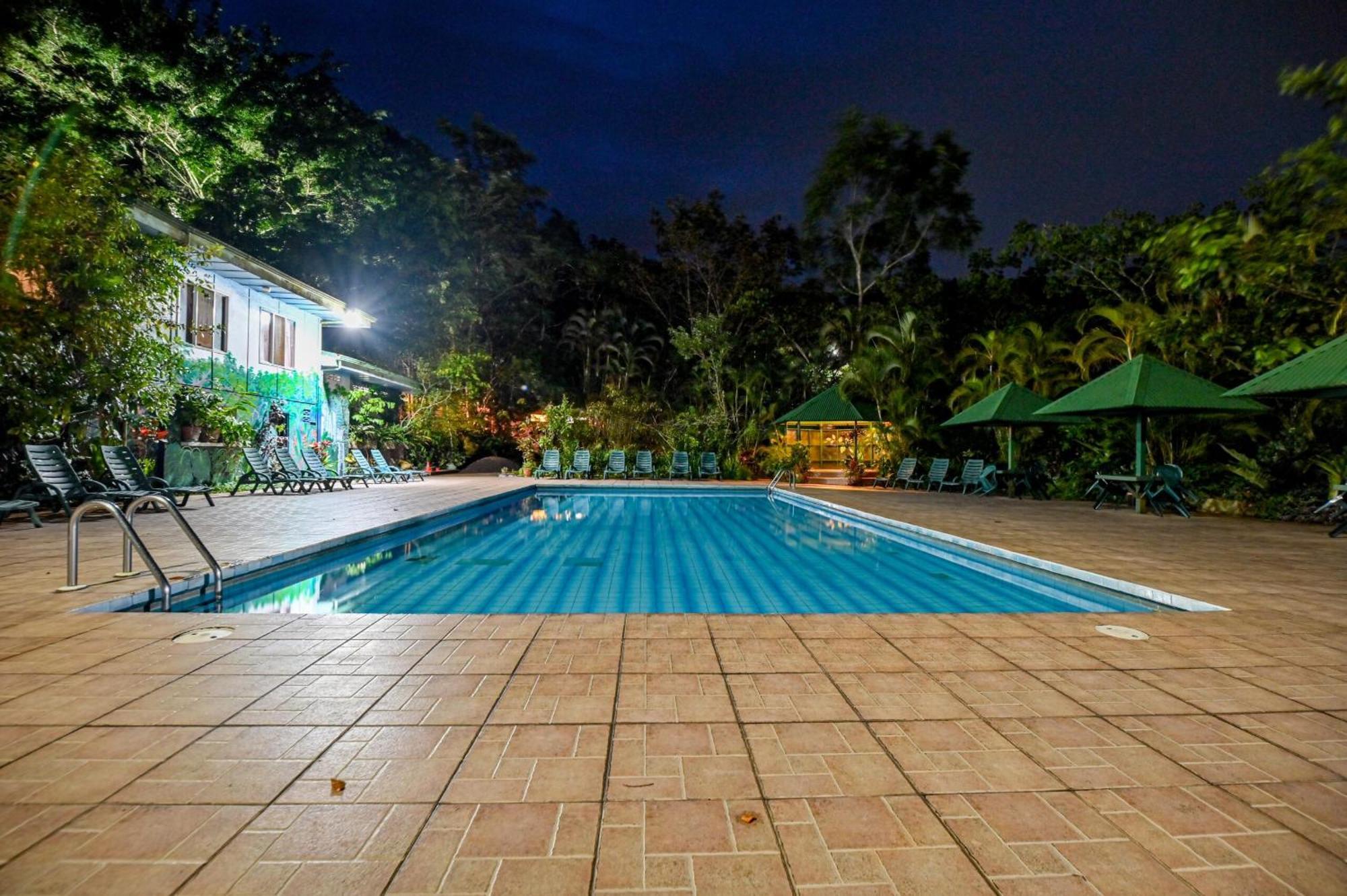 Lands In Love Hotel And Resort Colonia Palmarena Exterior photo